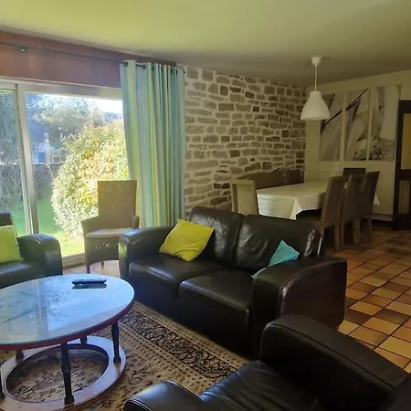 La Des Ajoncs, Acces Prive A La Villa